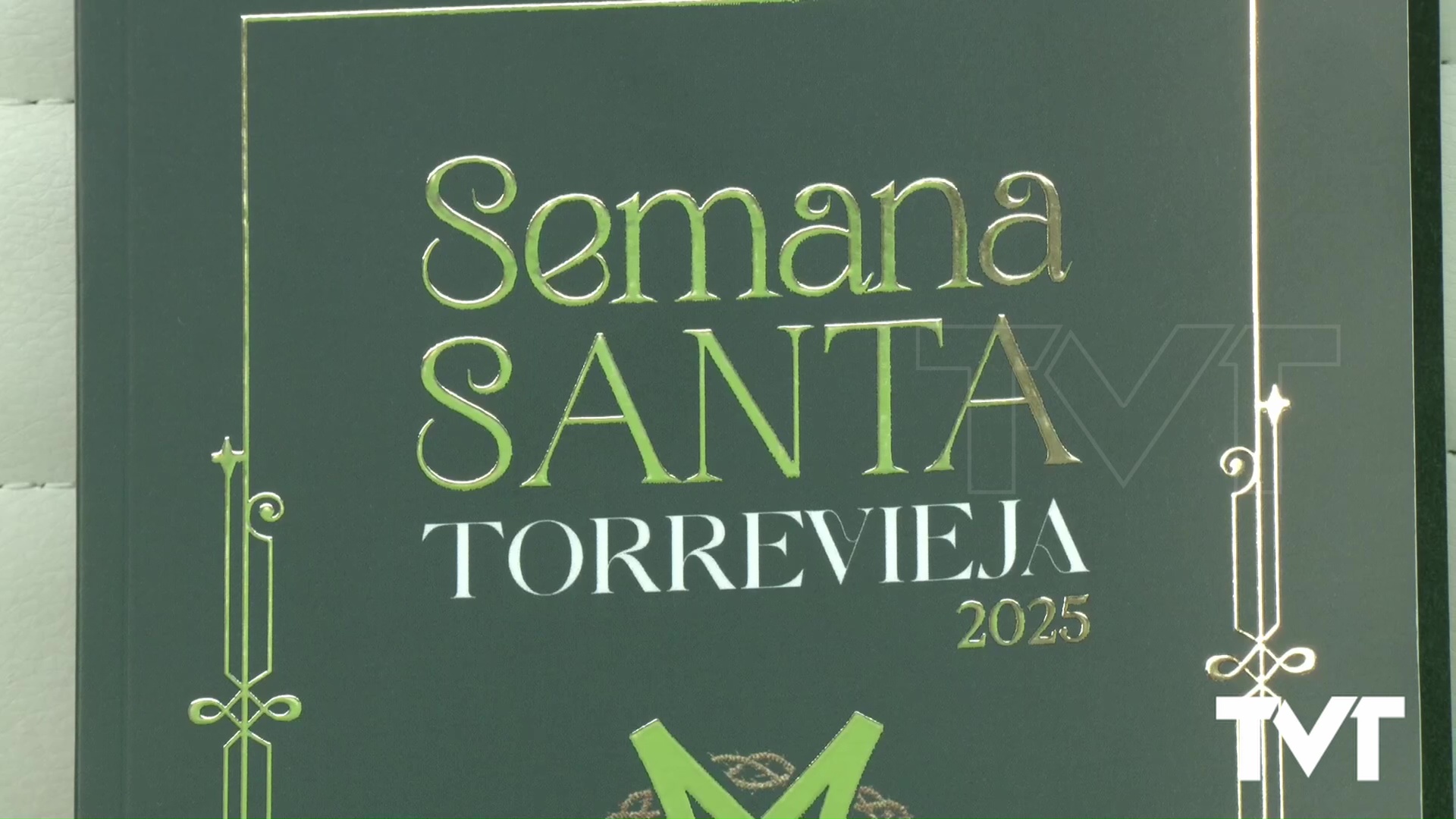Imagen de Presentada la Revista de la JMC de la Semana Santa torrevejense en la  Sociedad Cultural Casino