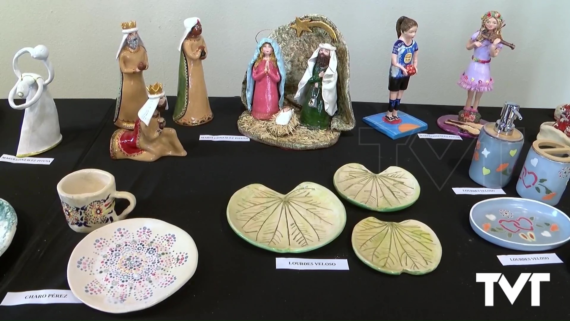 Imagen de Más de 500 piezas de cerámica se exponen en el Centro cultural Virgen del Carmen