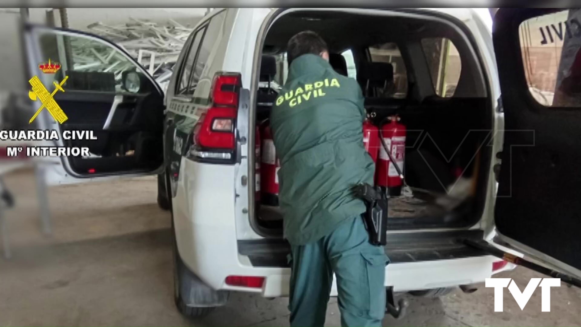 Imagen de La Guardia Civil investiga a dos hombres por el hurto y la venta de extintores en Torrevieja