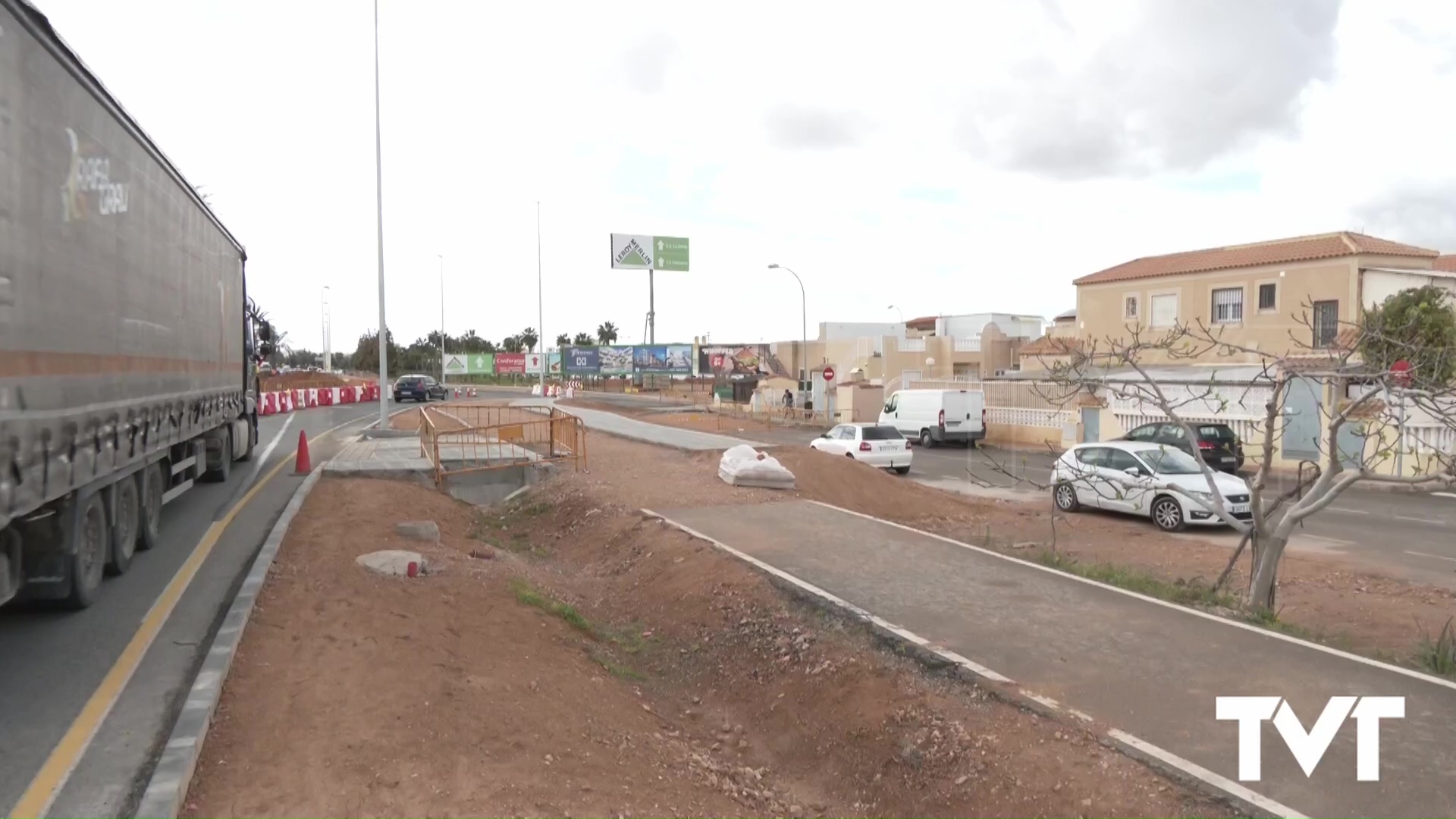 Imagen de La calle José Carreras que conecta con la nueva carretera del sector la Hoya estará abierta la próxima semana para poder descongestionar el tráfico en Semana Santa
