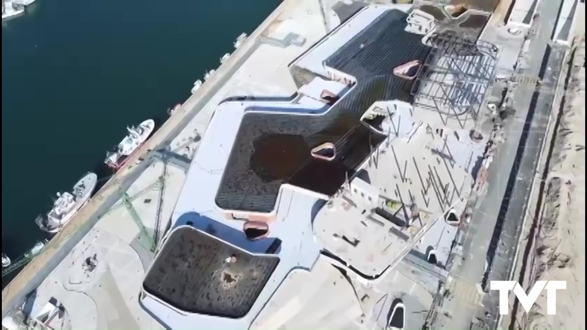 Imagen de En obras todo el frente portuario de Torrevieja 