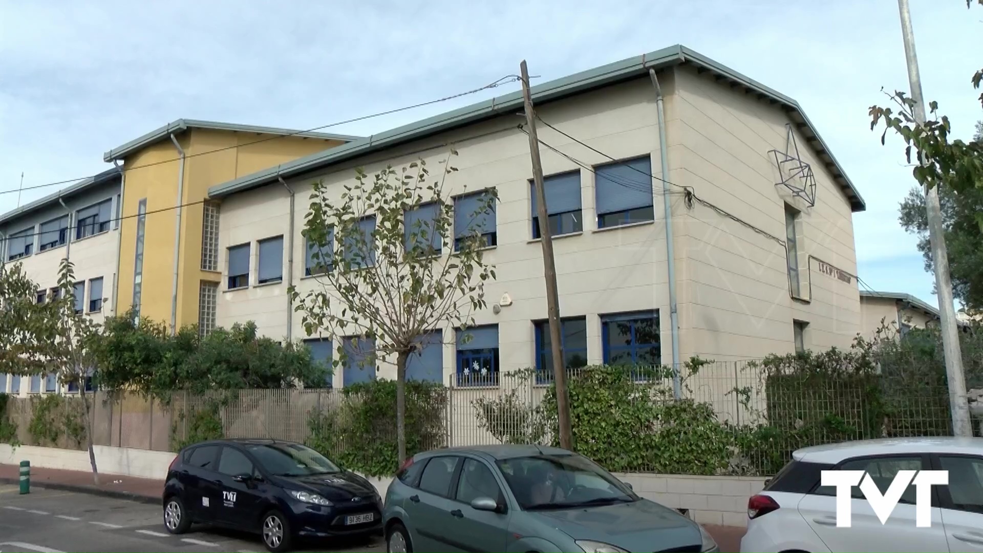 Imagen de Generalitat advierte ahora sobre retrasos de los ayuntamientos en tramitar los proyectos Edificant y « amenaza» con revocar delegaciones y fondos y Torrevieja presenta alegaciones