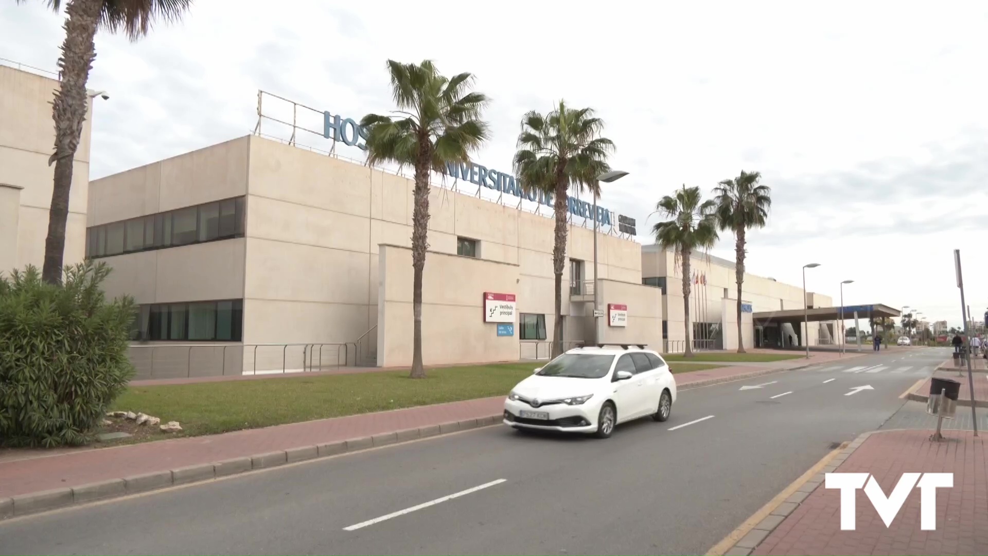 Imagen de Listas de espera desbordadas y falta de especialistas. Vox denuncia la ineficiencia de la gestión del hospital de Torrevieja