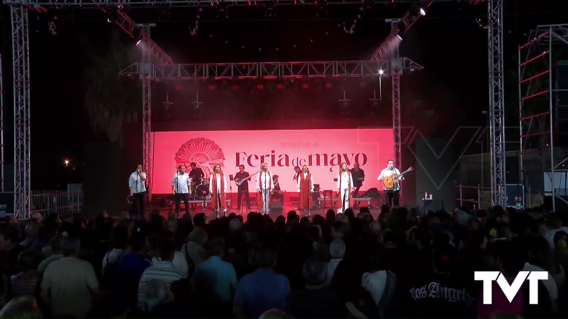 Imagen de Academias de baile y actuación de «Siempre Así» para la noche del sábado en el recinto del Parque Antonio Soria