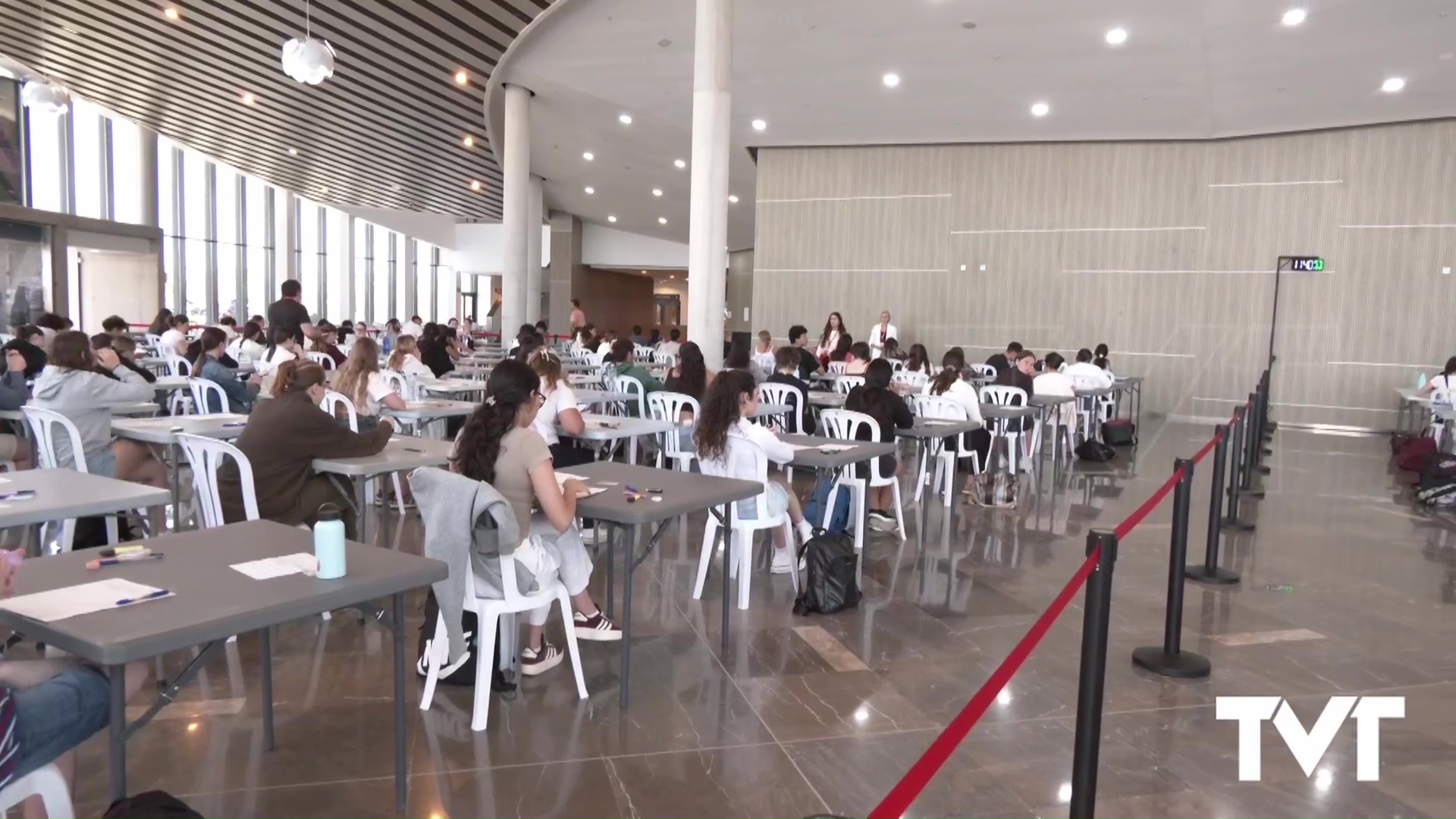 Imagen de Arrancan las Pruebas de Acceso a la Universidad en el Auditorio de Torrevieja