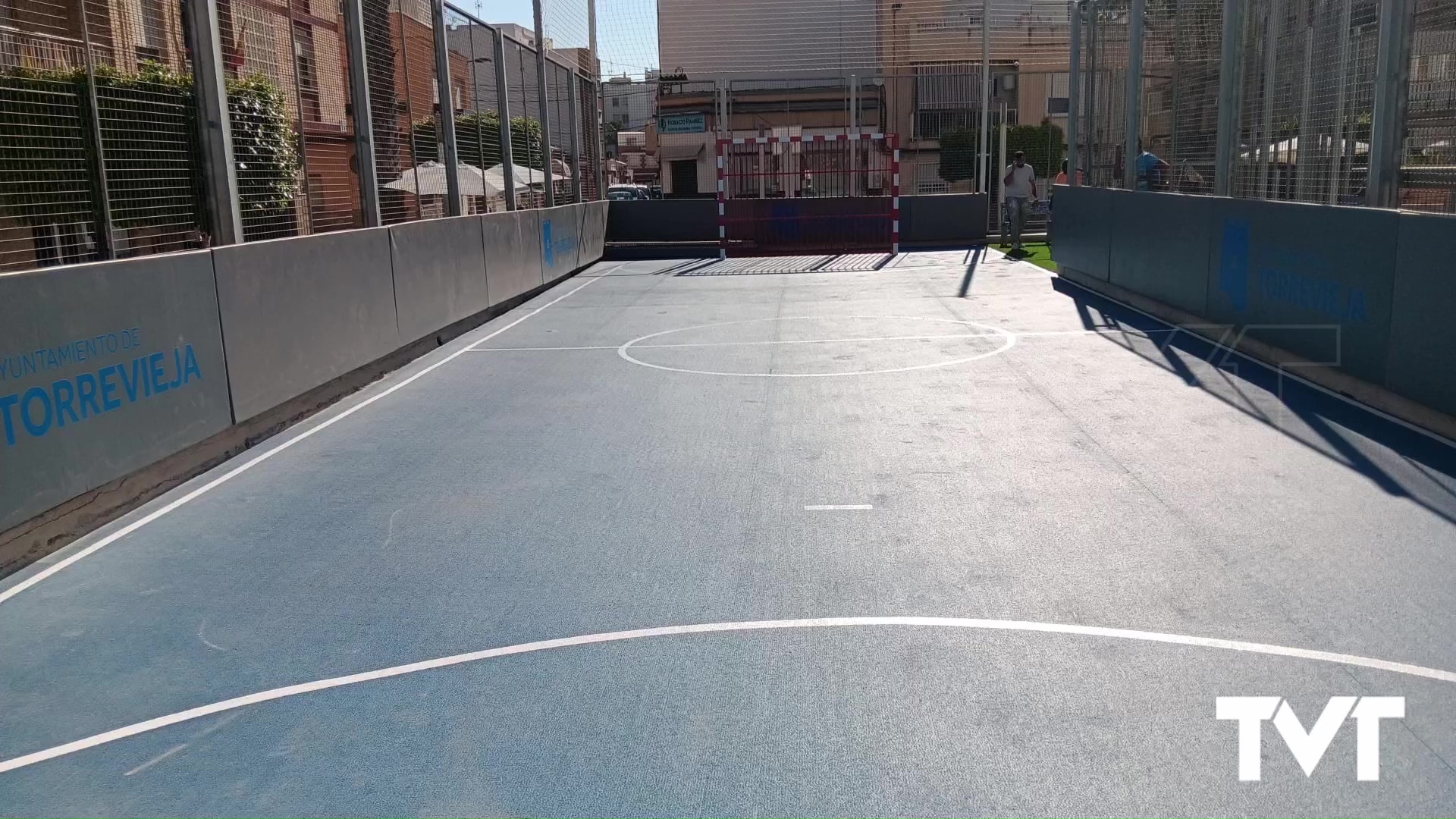 Imagen de Nueve meses de retraso para estrenar la mini pista polideportiva de la Plaza de Oriente