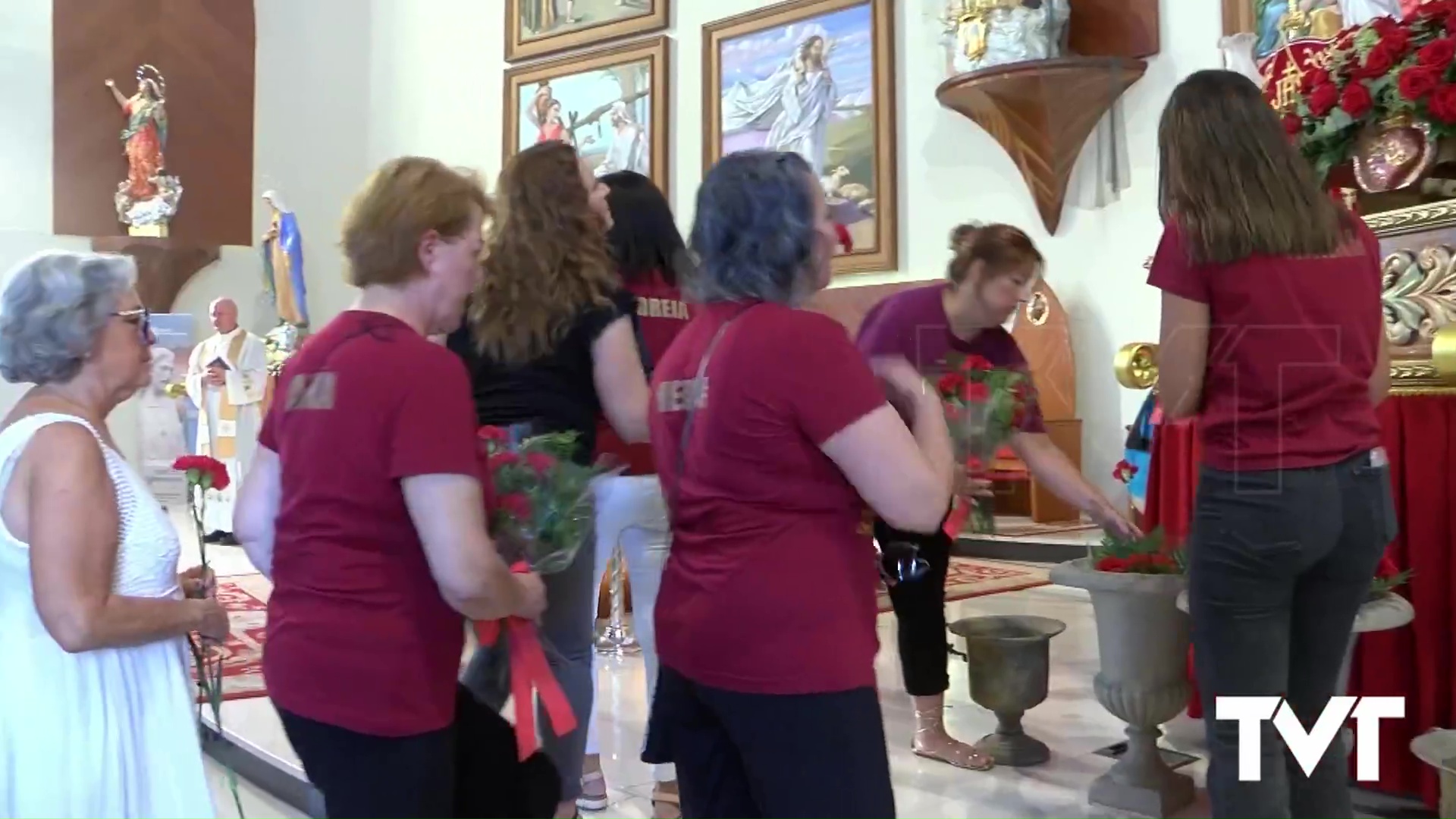 Imagen de Ofrenda floral a la imagen del Sagrado Corazón de Jesús