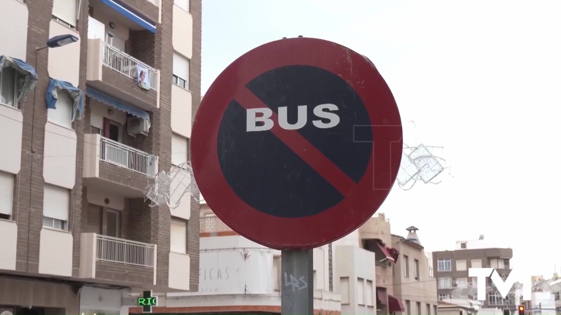 Imagen de El ayuntamiento pierde 1,6 millones de euros de fondos europeos por estar fuera de plazo en la puesta en marcha del servicio de transporte urbano