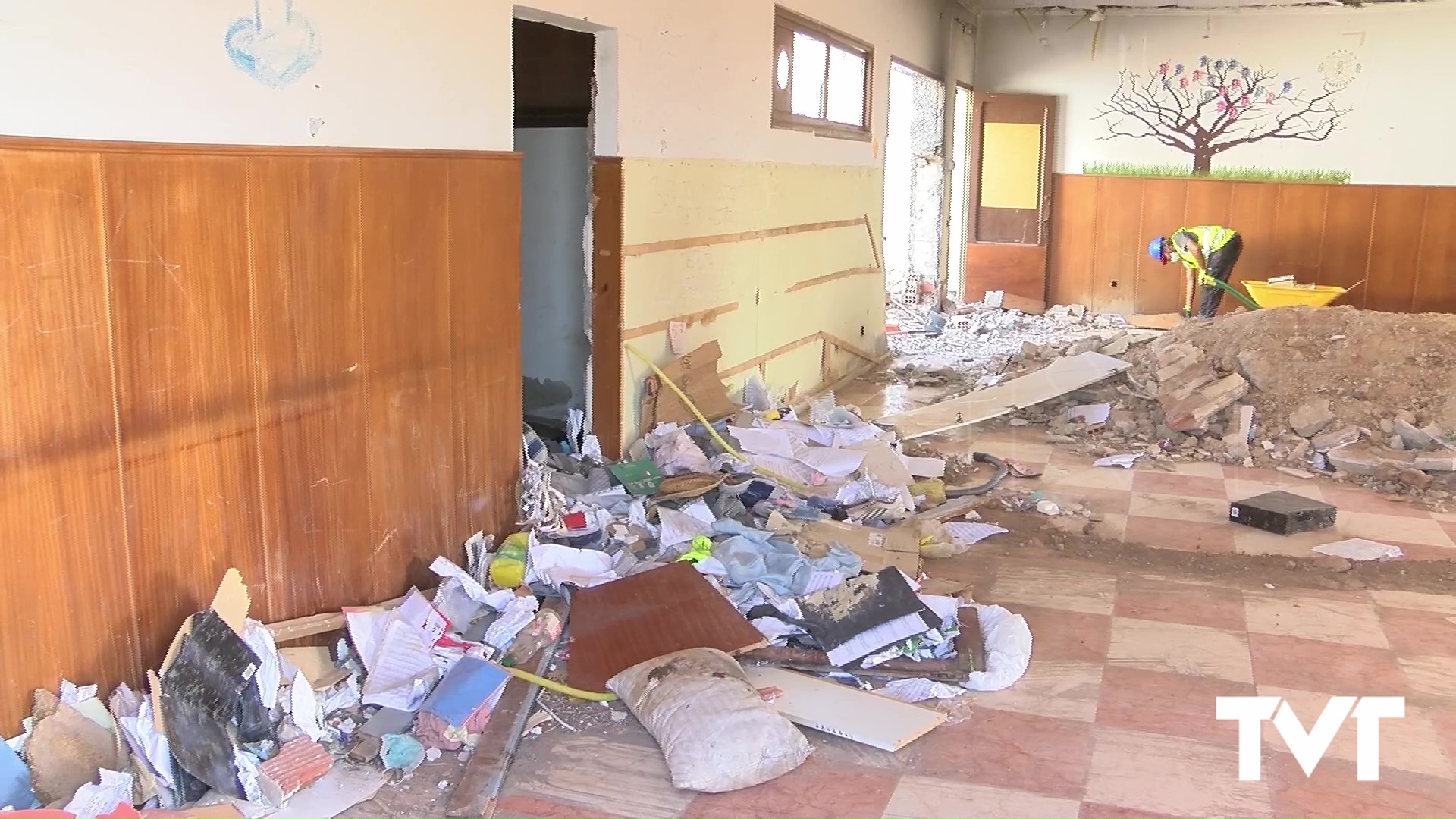 Imagen de Encuentran unas partituras antiguas en los primeros trabajos de demolición en las Eras de la Sal 