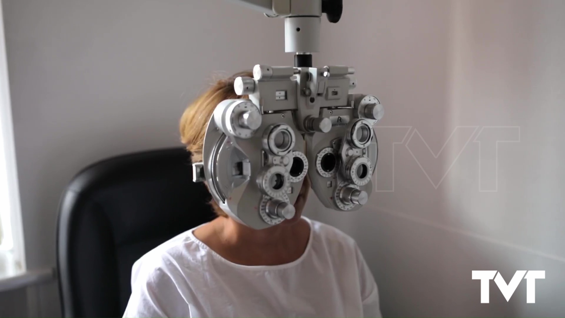 Imagen de Los oftalmólogos alertan sobre el aumento de patologías derivadas del uso excesivo de dispositivos electrónicos