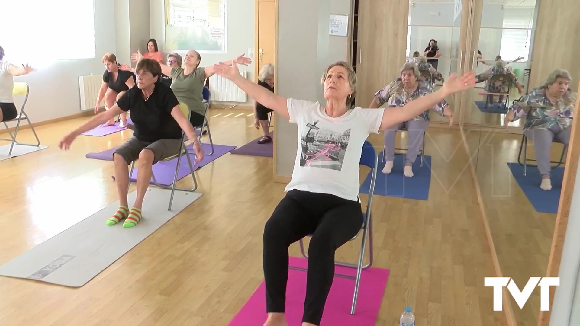 Imagen de Asimepp pone en marcha la práctica de yoga en silla
