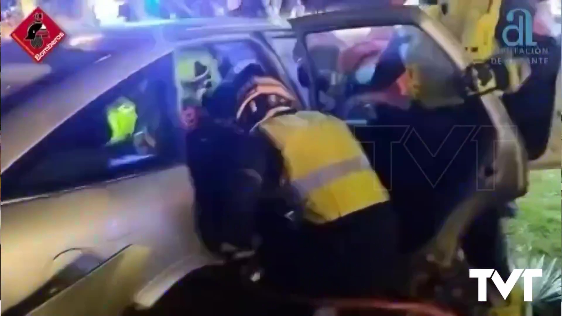 Imagen de Herido tras colisionar con una rotonda en Torrevieja