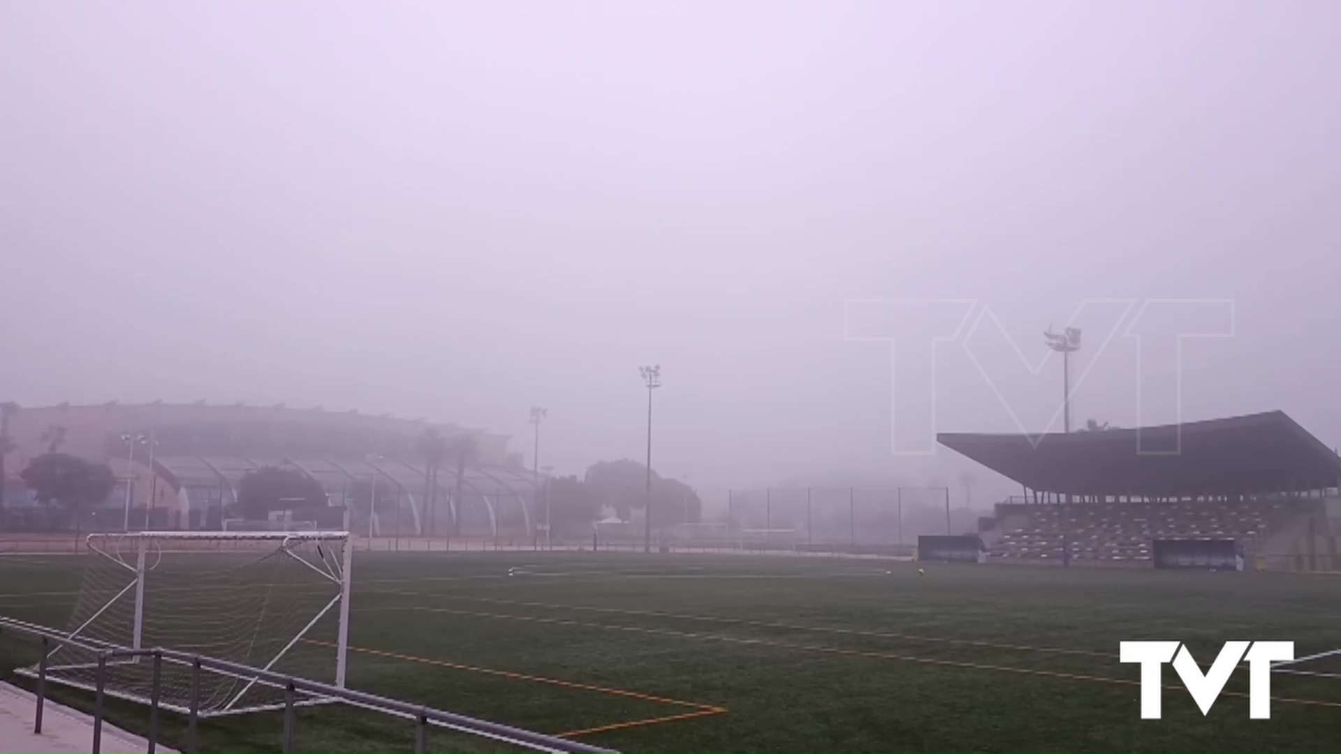 Imagen de Torrevieja amanece con grandes bancos de niebla