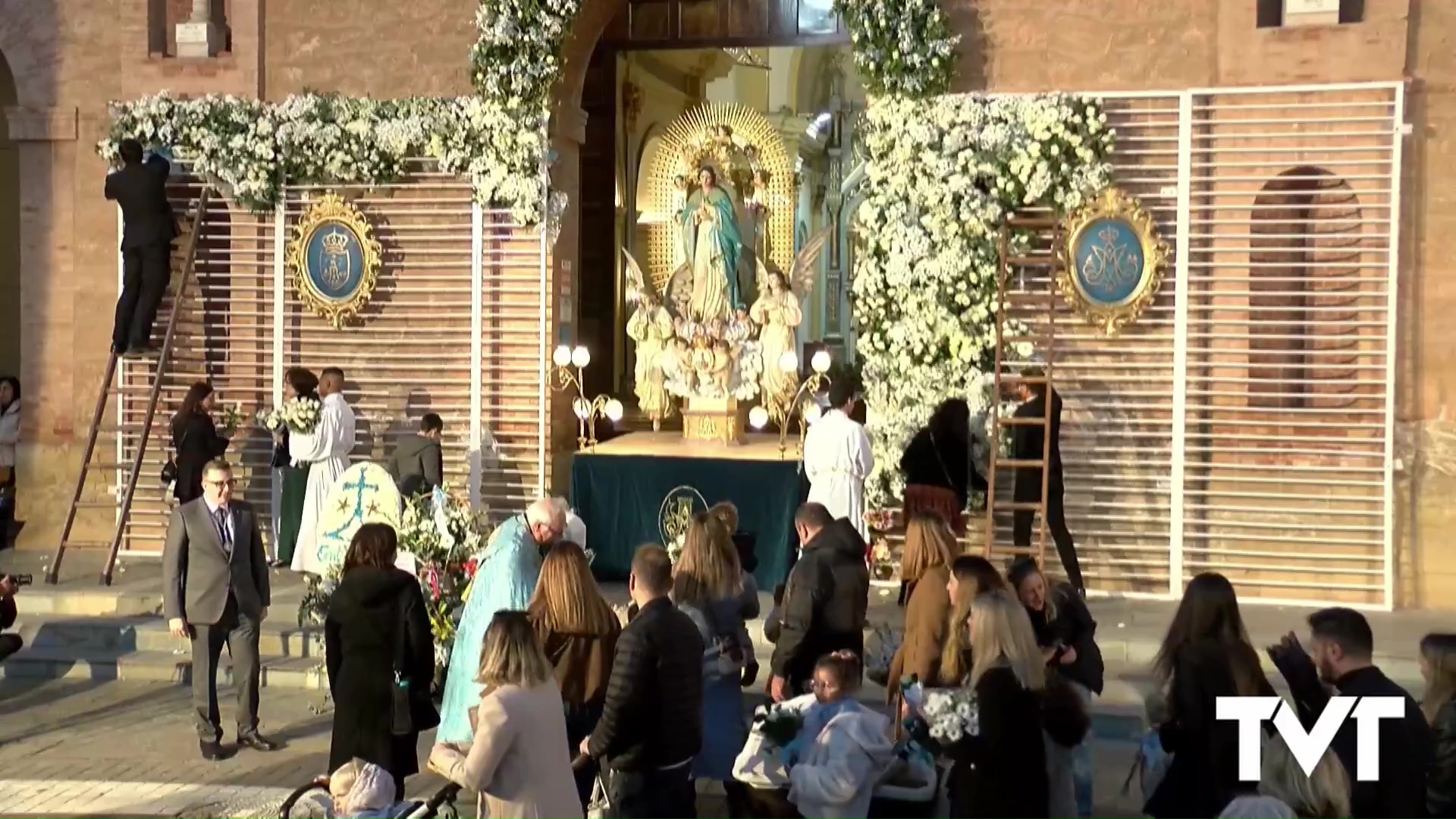 Imagen de Casi un centenar de entidades participaron en la Ofrenda Floral a la Purísima