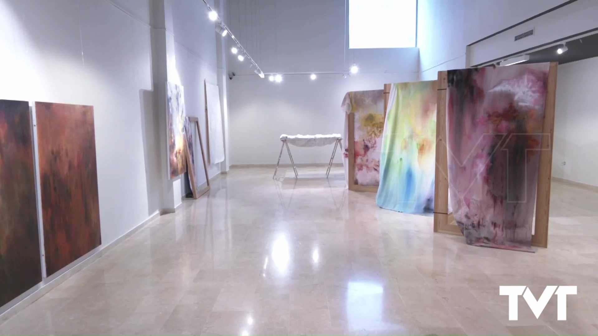 Imagen de «Lo invisible o La Resistencia de la Belleza» de Fran Berbel se puede visitar en la sala de exposiciones del Centro Cultural Virgen del Carmen hasta el 6 de enero