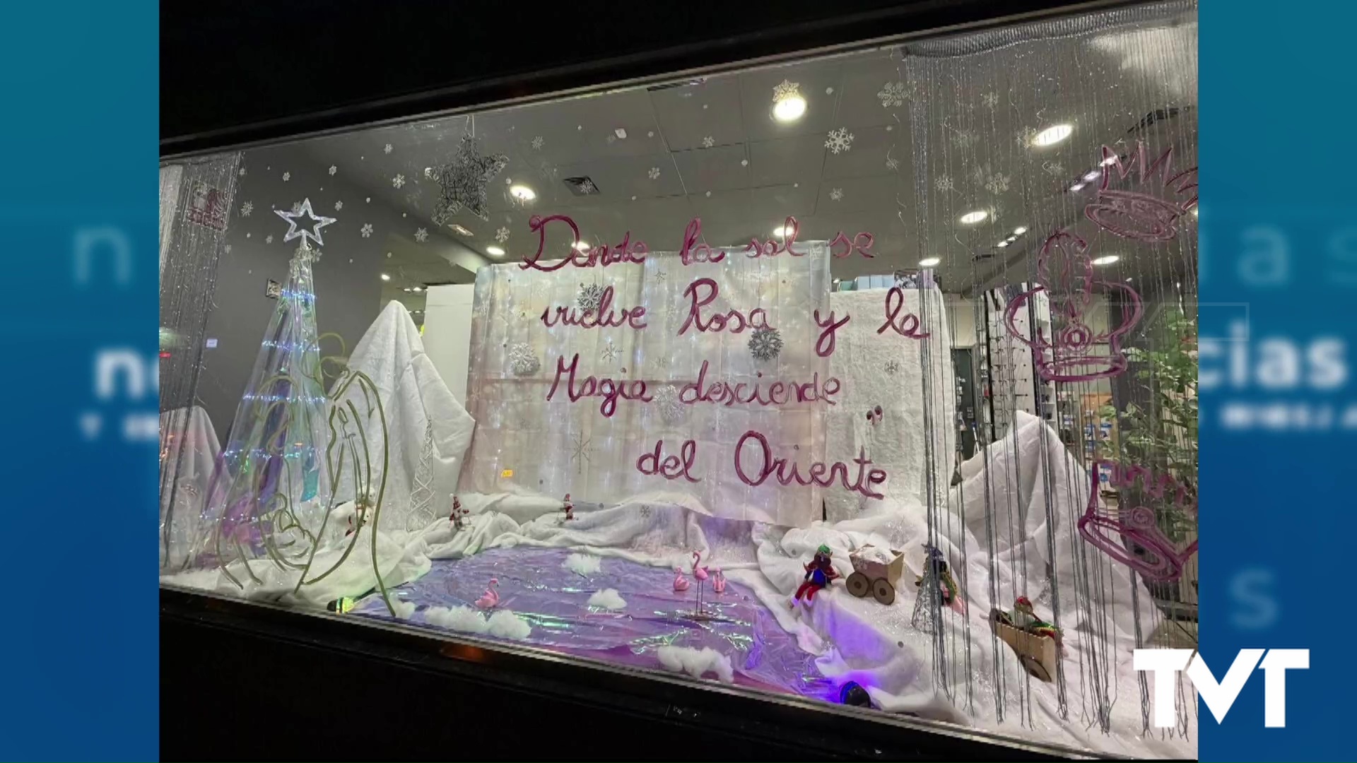 Imagen de El escaparate de Farmacia Laura Paredes consigue el 1º Premio del XXII Concurso de Escaparatismo Navideño