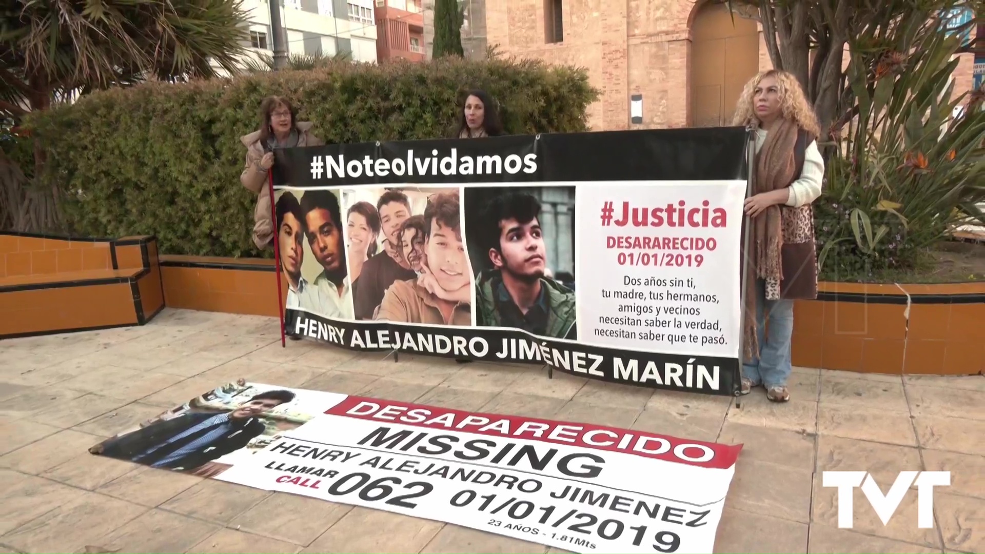 Imagen de Los familiares y amigos de Henry Alejandro se concentran en Torrevieja en el séptimo aniversario de su desaparición  