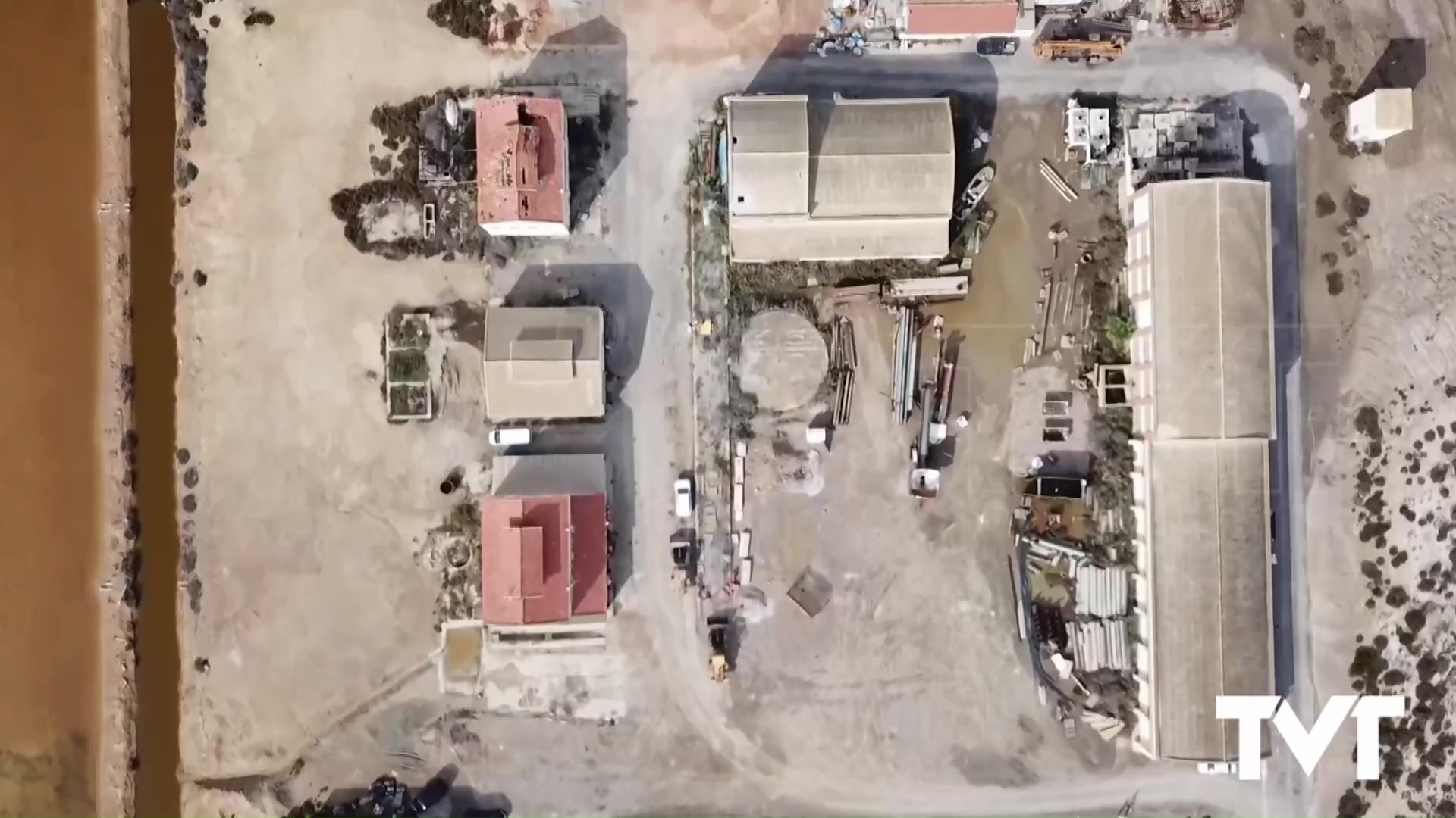 Imagen de Firmado acuerdo de intenciones entre Ayuntamiento y Salins para la transformación de la «Química” de las Salinas. Se estima una inversión de 11,1 millones de euros 