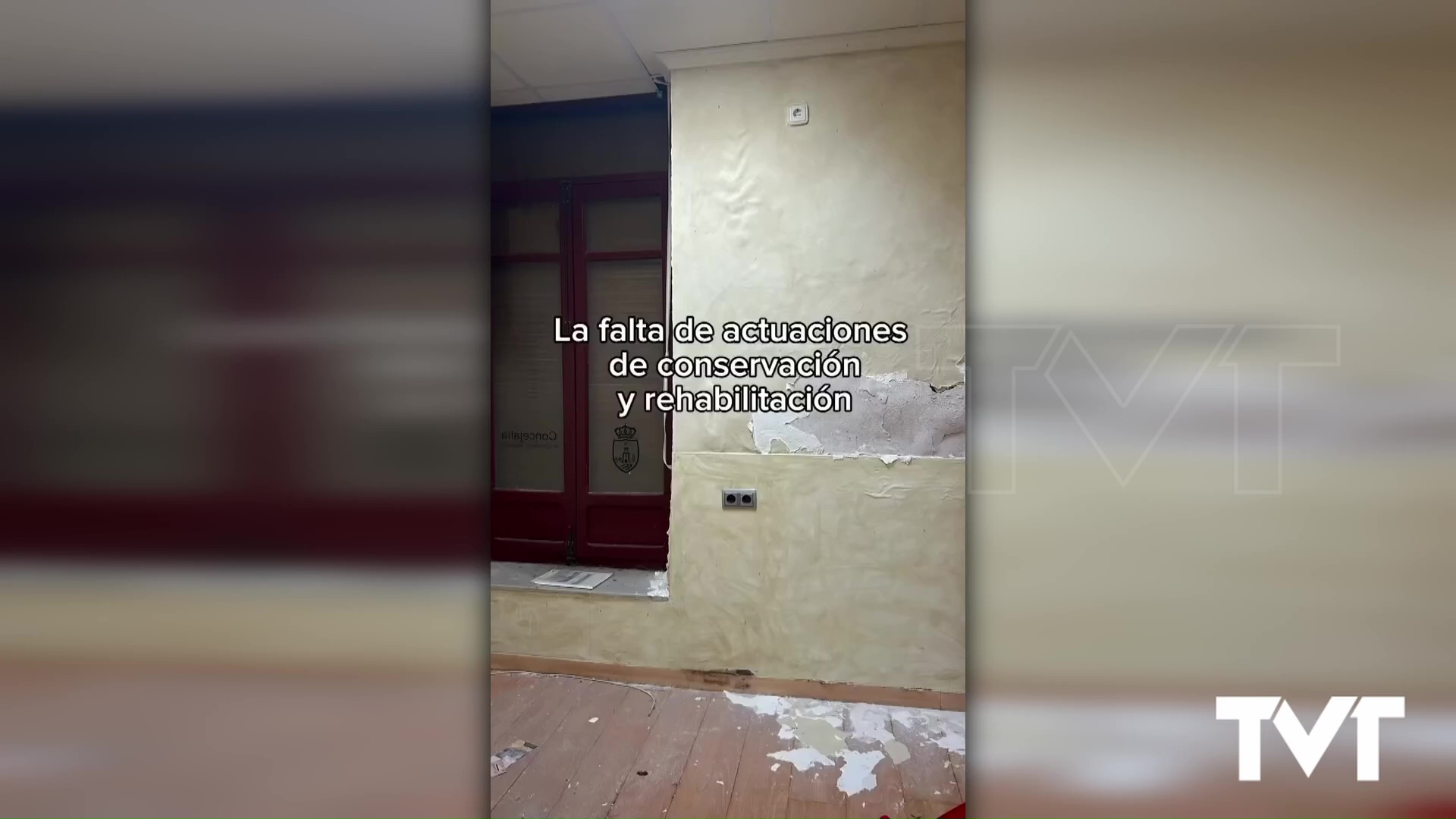 Imagen de El PSOE muestra un vídeo sobre el mal estado del Ayuntamiento viejo