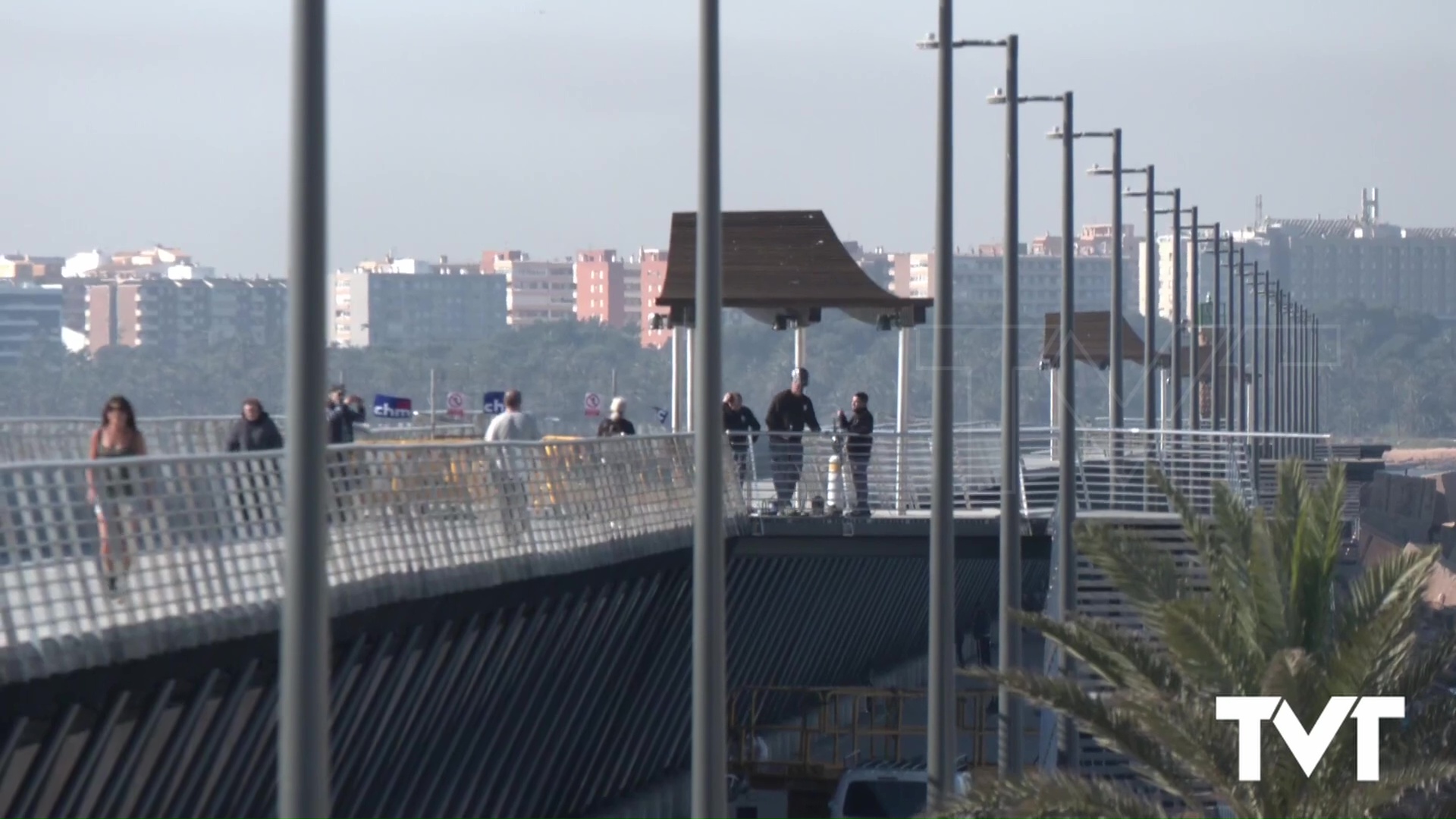 Imagen de Abierto el segundo tramo del Dique de Levante, desde la escultura de la Bella Lola hasta la siguiente meseta hacia el faro