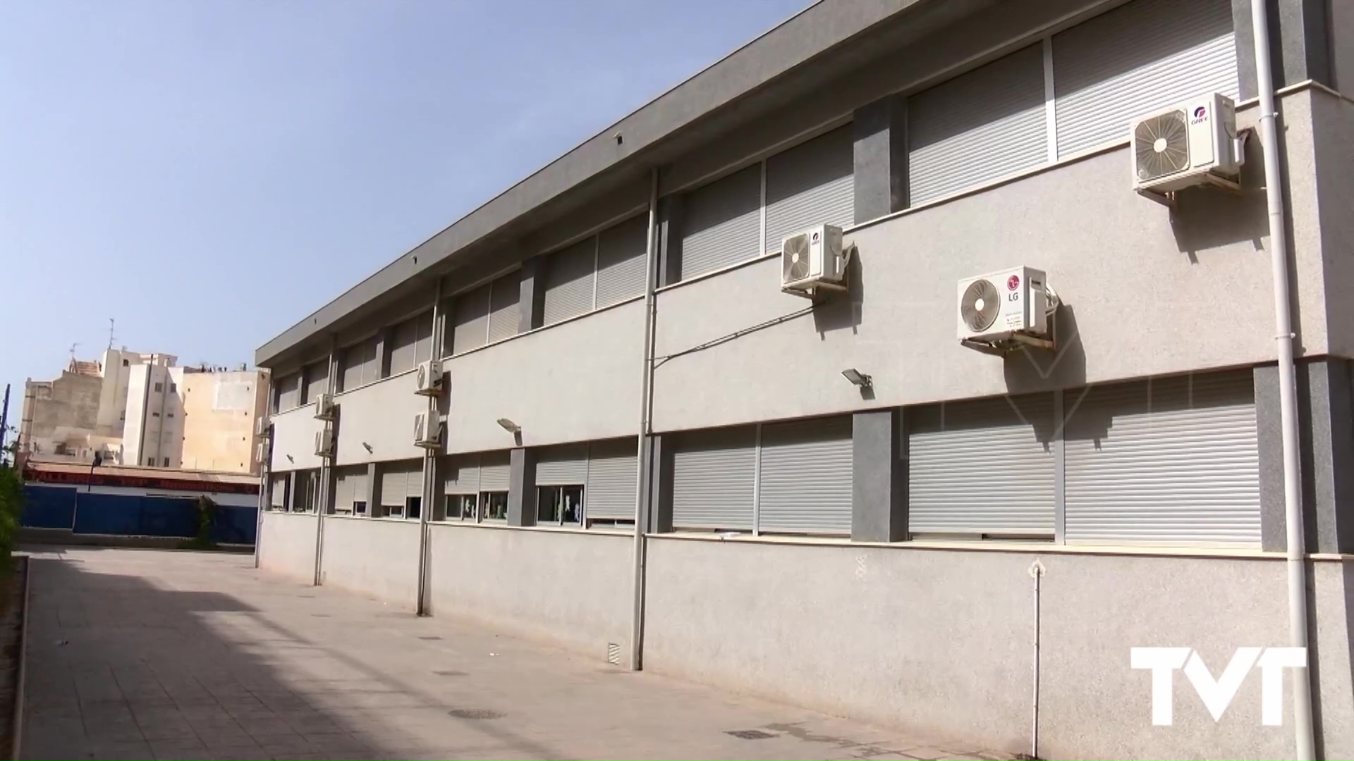 Imagen de Una mercantil solicita la paralización y suspensión del procedimiento para adjudicar el servicio de mantenimiento y reparación de colegios