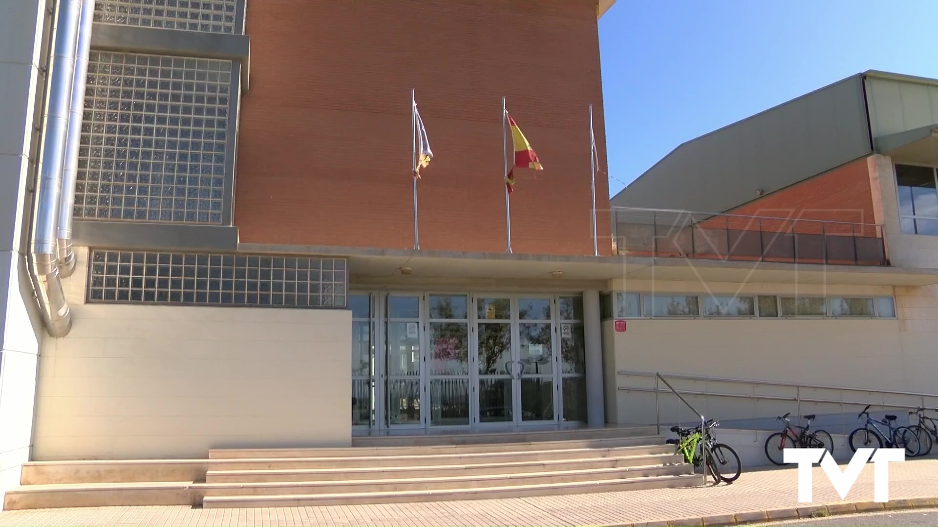 Imagen de El IES Mare Nostrum impulsa vocaciones tecnológicas femeninas con una jornada de robótica, ciencia de datos y desarrollo web