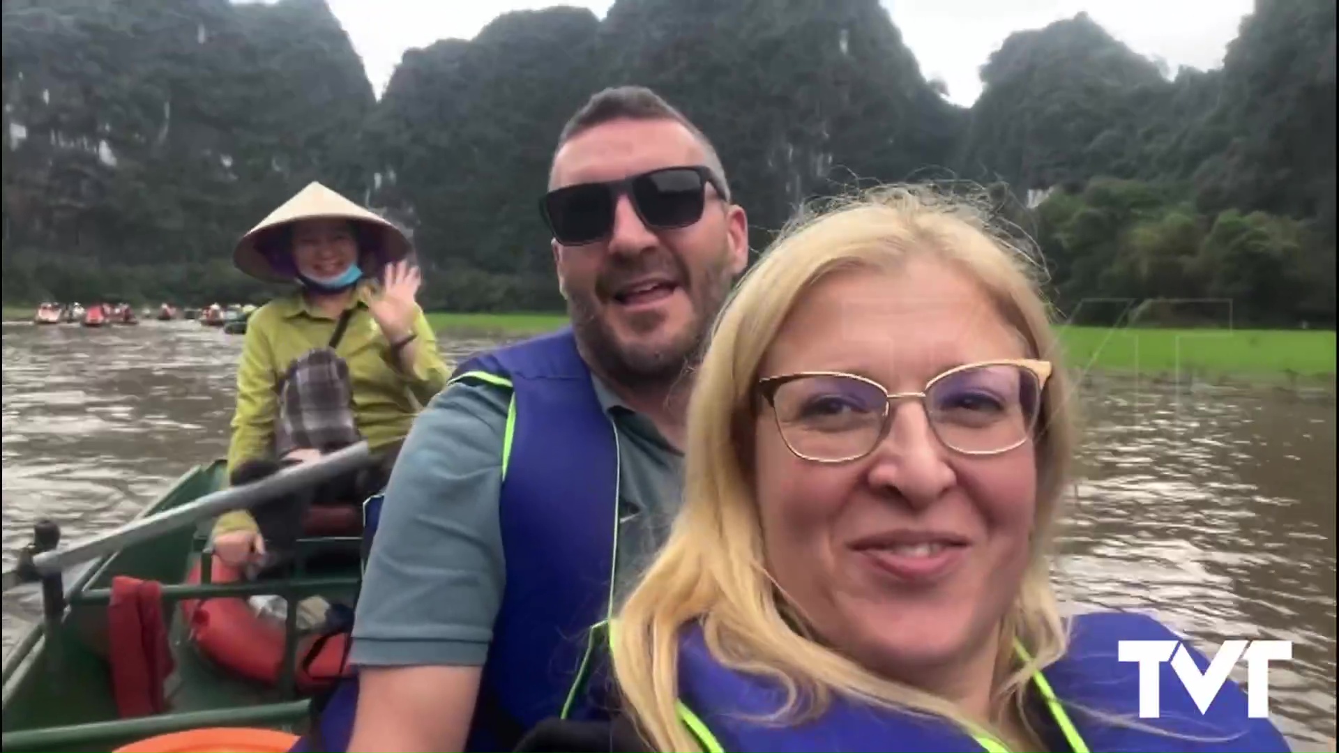 Imagen de Cuatro vecinos de Torrevieja sufren las consecuencias del conflicto bélico en Oriente Medio. Están atrapados en Vietnam sin poder regresar a España