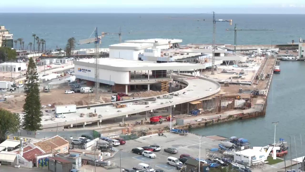 Imagen de Así avanza la obra de la gran pasarela que conecta puerto y centro de ocio