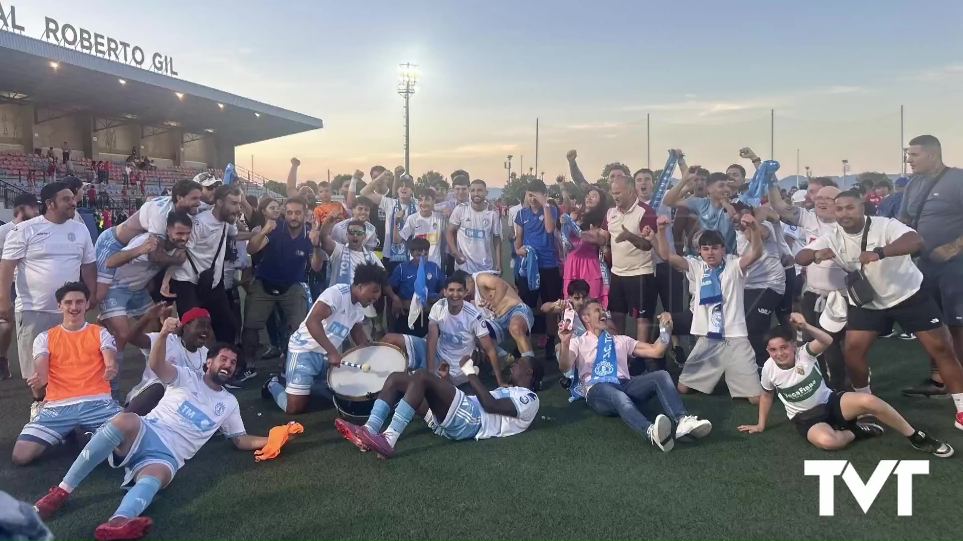 Imagen de El SC Torrevieja CF gana en los penaltis al Ribarroja y se mete en la final del play off para ascender a Tercera Federación