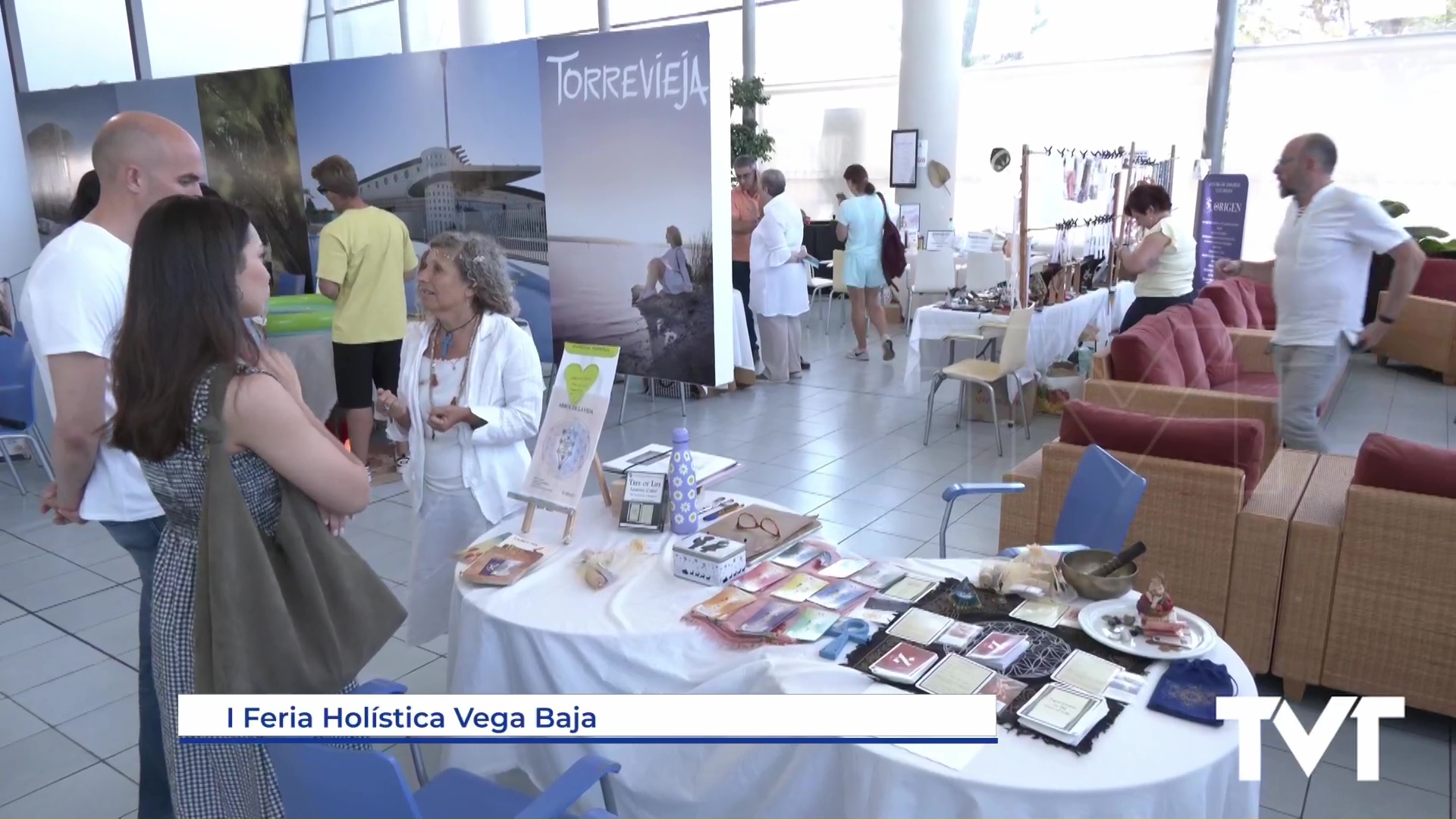 Imagen de El Centro Municipal de Ocio acoge la I Feria Holística Vega Baja