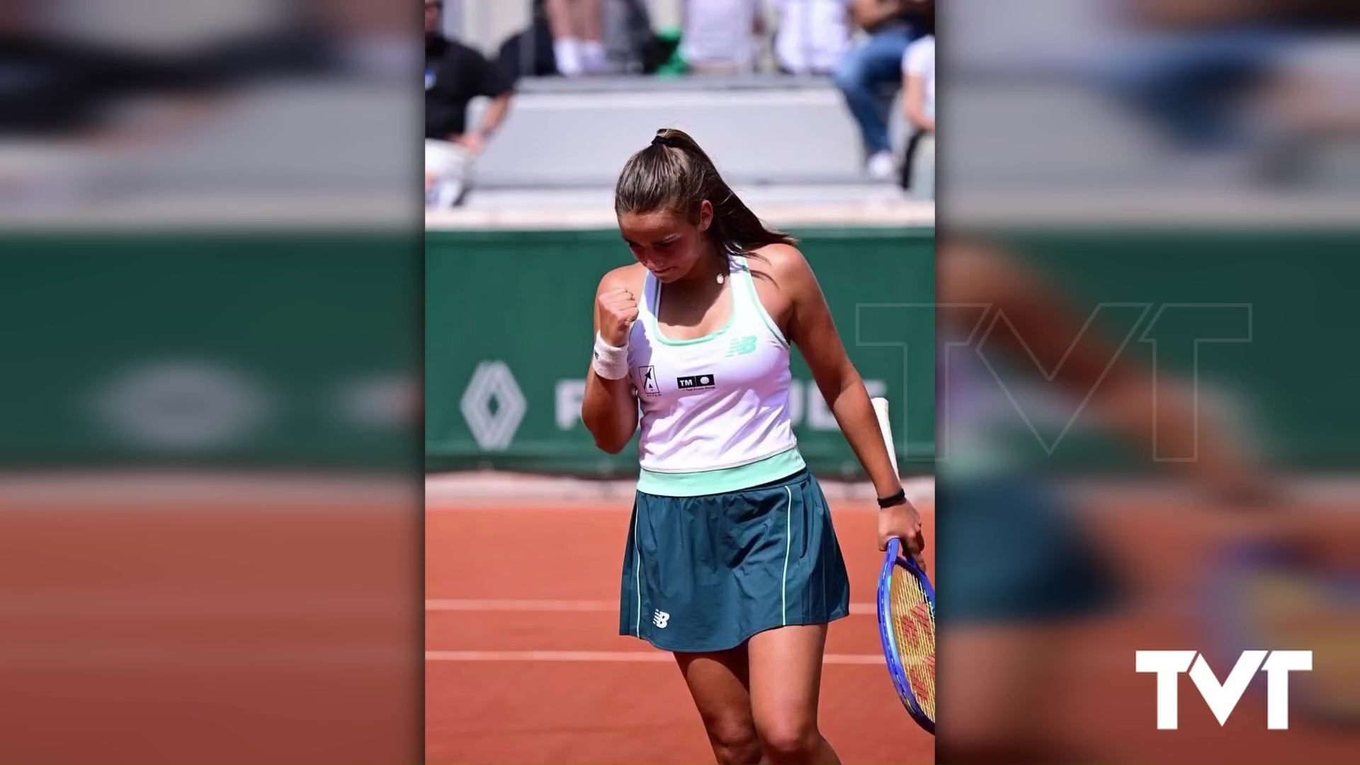 Imagen de Gran debut de la tenista torrevejense Charo Esquiva en Roland Garrós