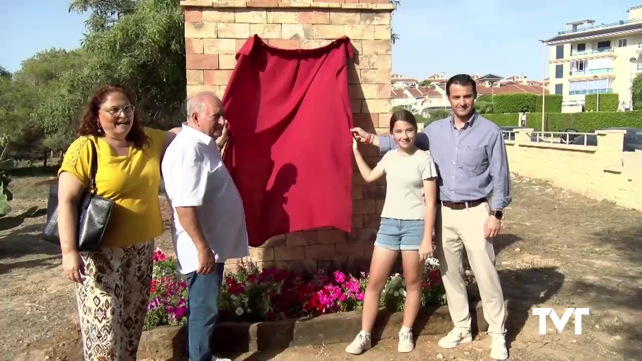 Imagen de Torrevieja rinde homenaje a Antonio Ruiz «El Liebre», impulsor de la pinada que hoy da vida al Paraje Natural del Molino del Agua