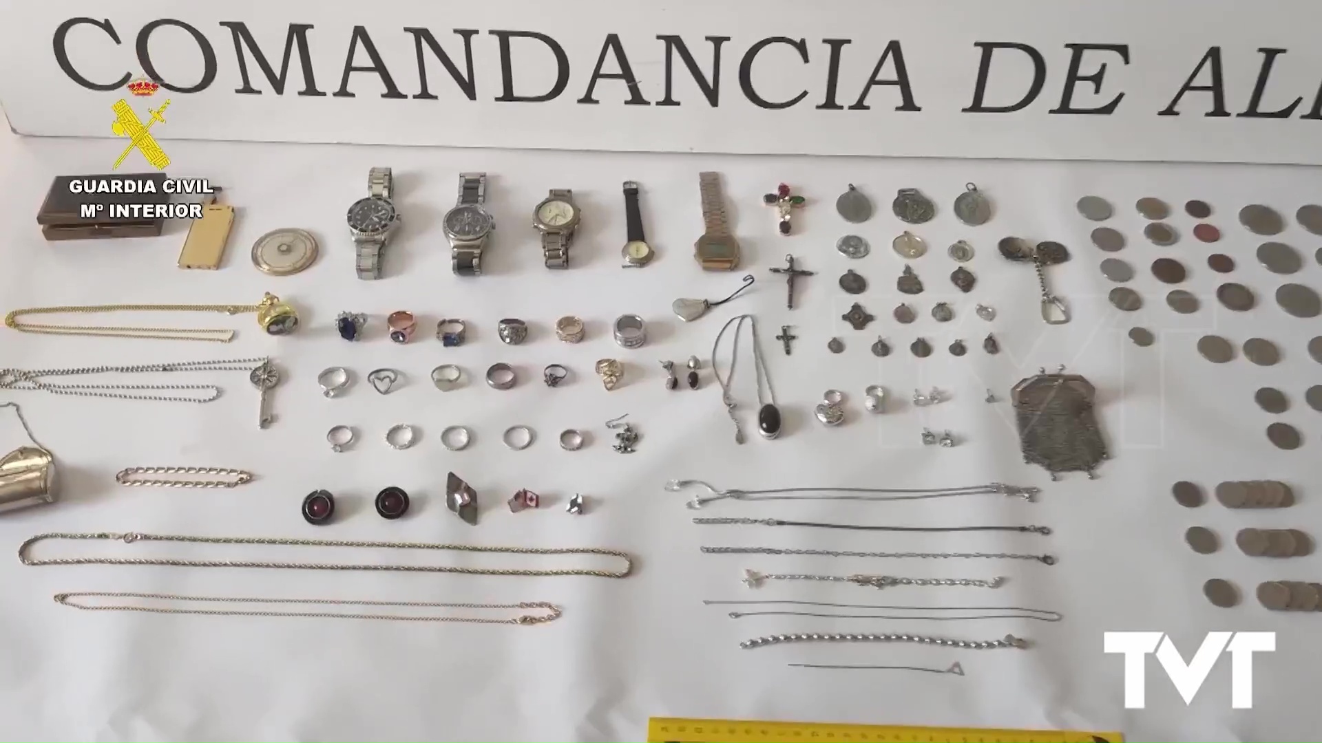 Imagen de La Guardia Civil desarticula en Torrevieja un grupo dedicado a robos en viviendas